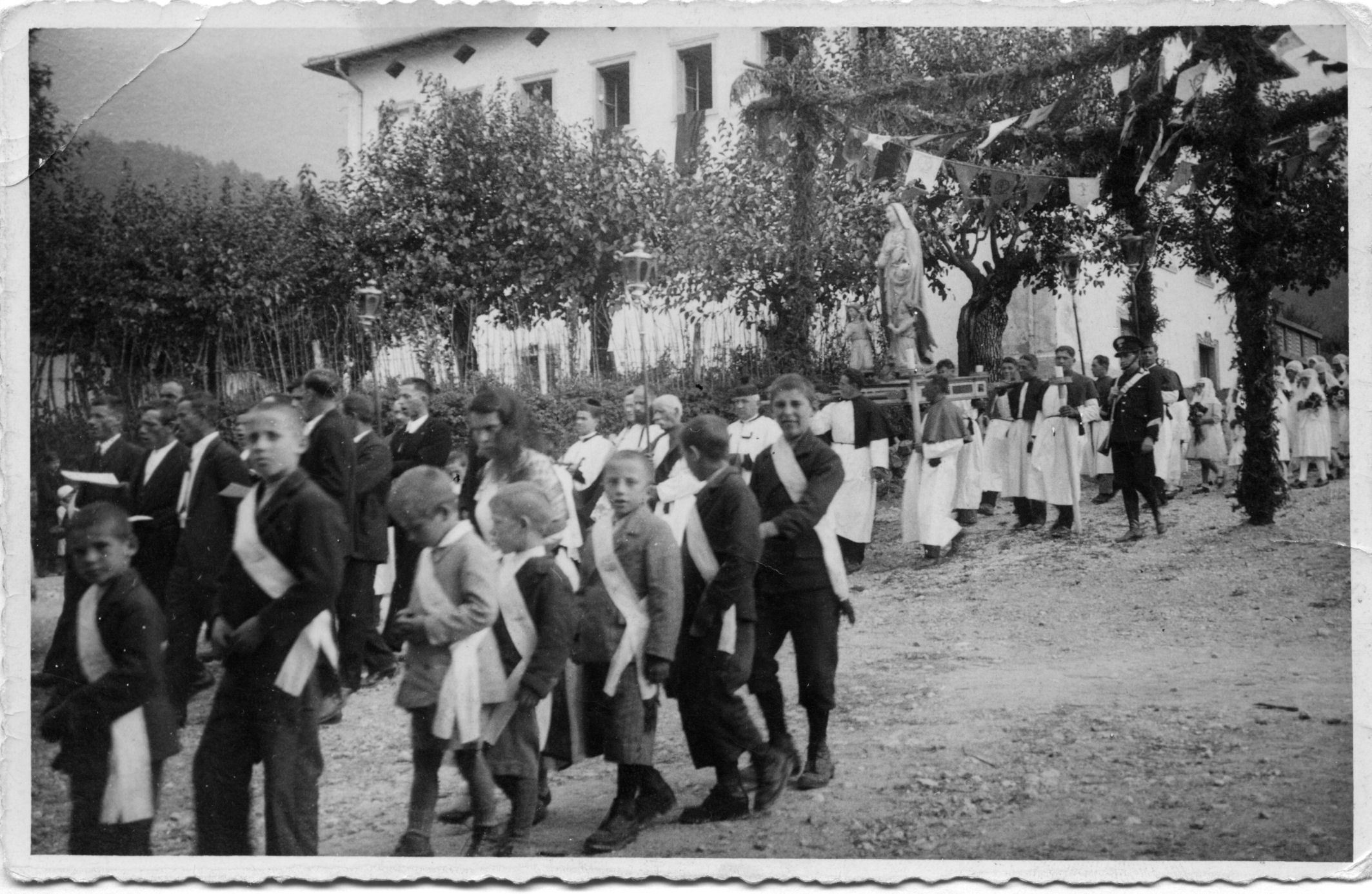 1937-9-8-processione-madonna1